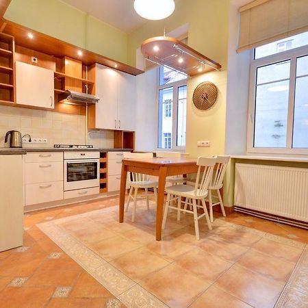 וילנה Great Apartment Near Town Hall מראה חיצוני תמונה