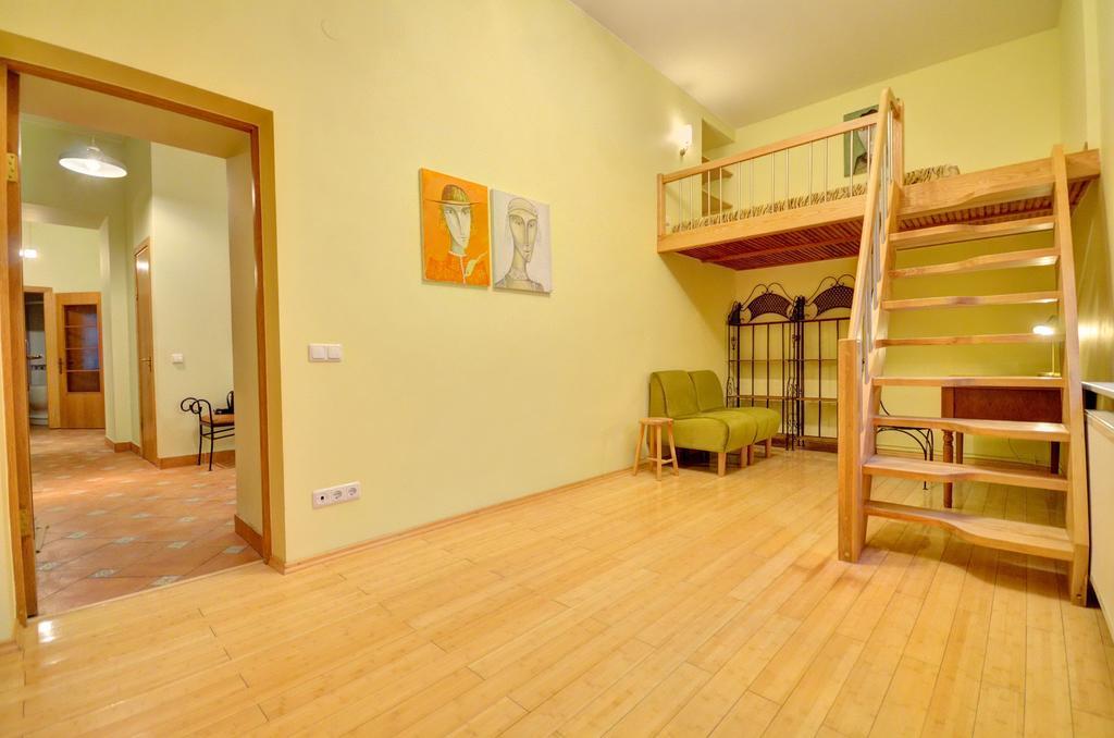 וילנה Great Apartment Near Town Hall מראה חיצוני תמונה